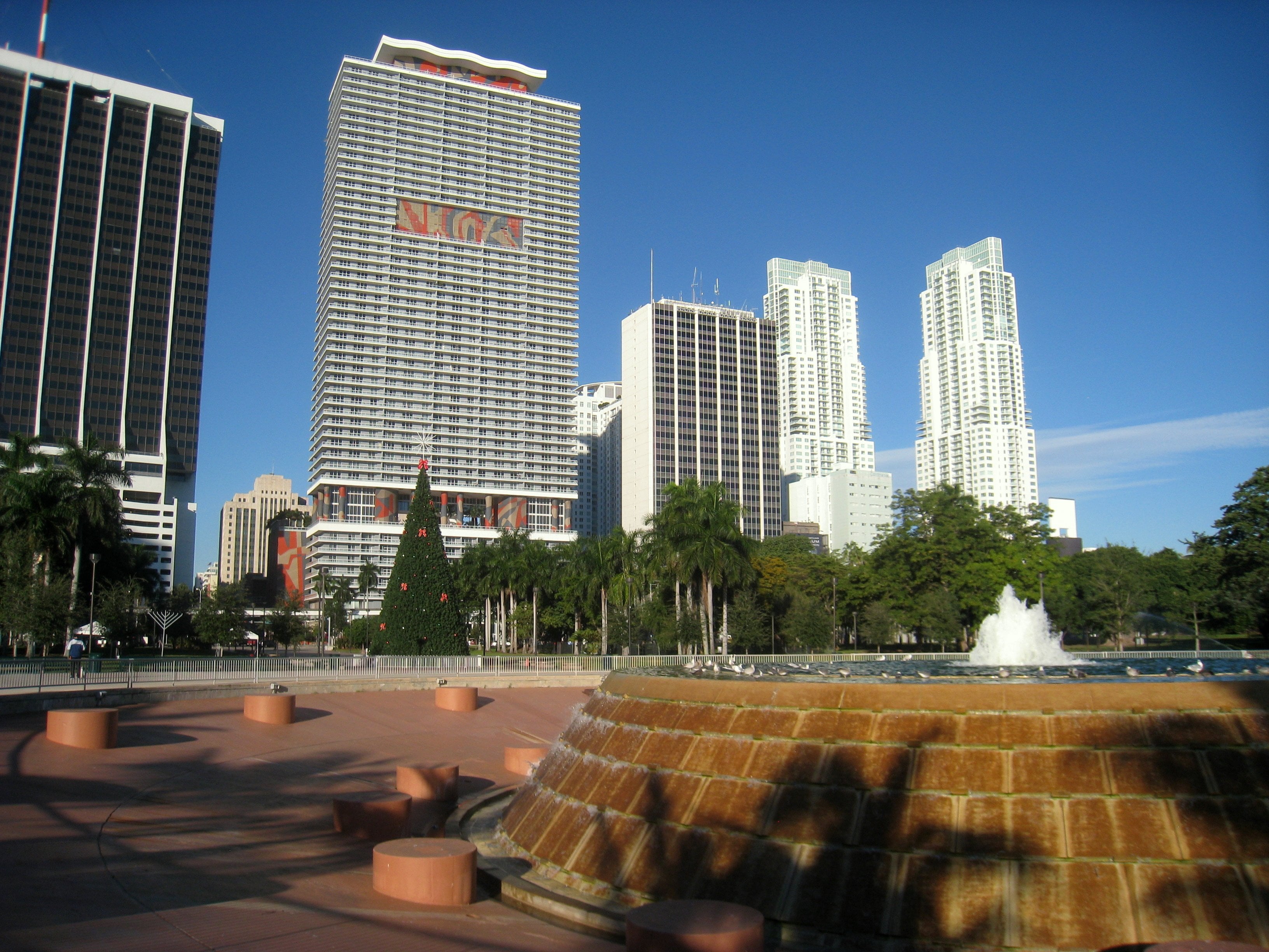Bayfront Park fountain with downtown Miami towers behind