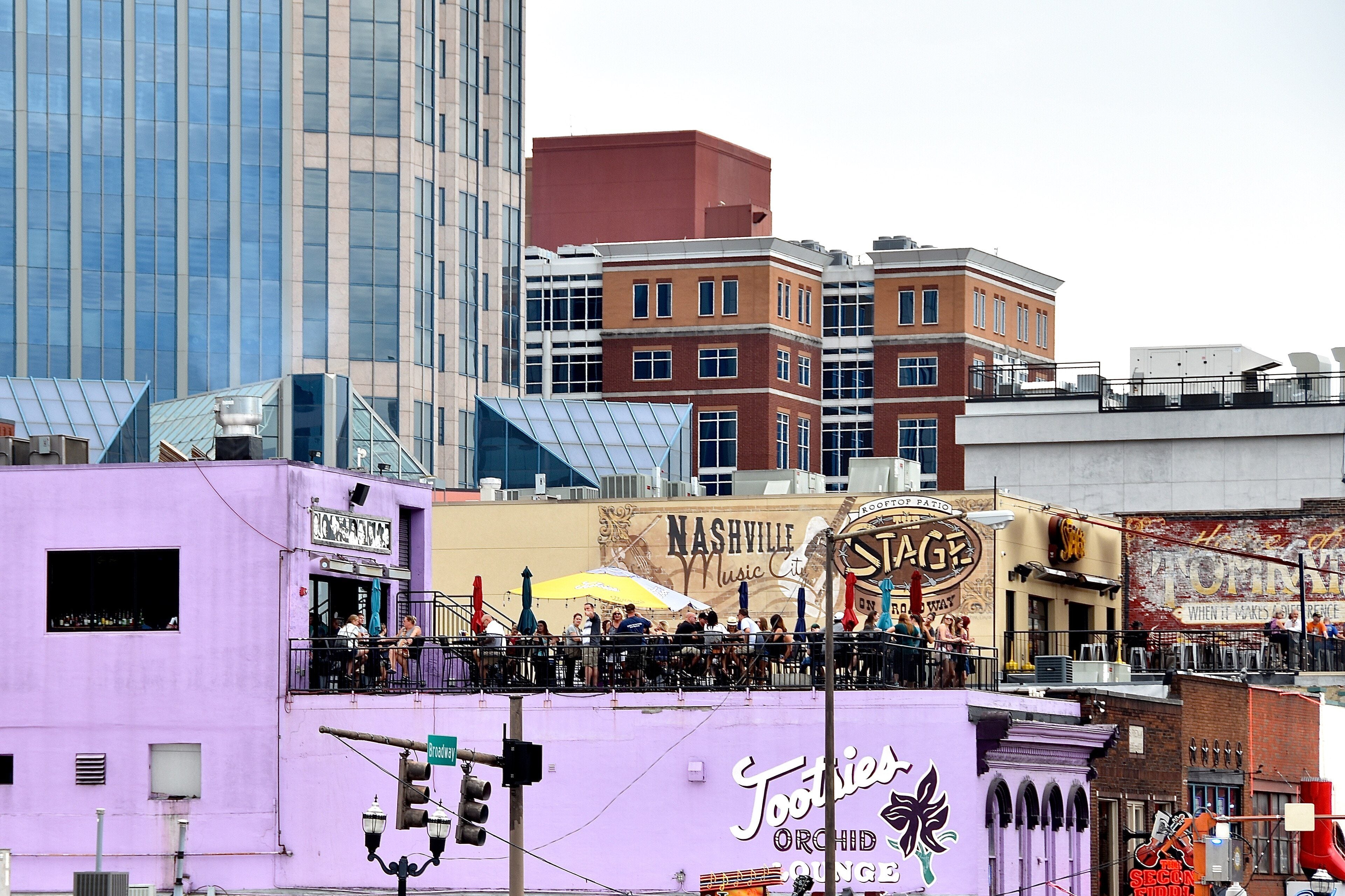 Tootsie's Orchid Lounge's purple facade on Broadway