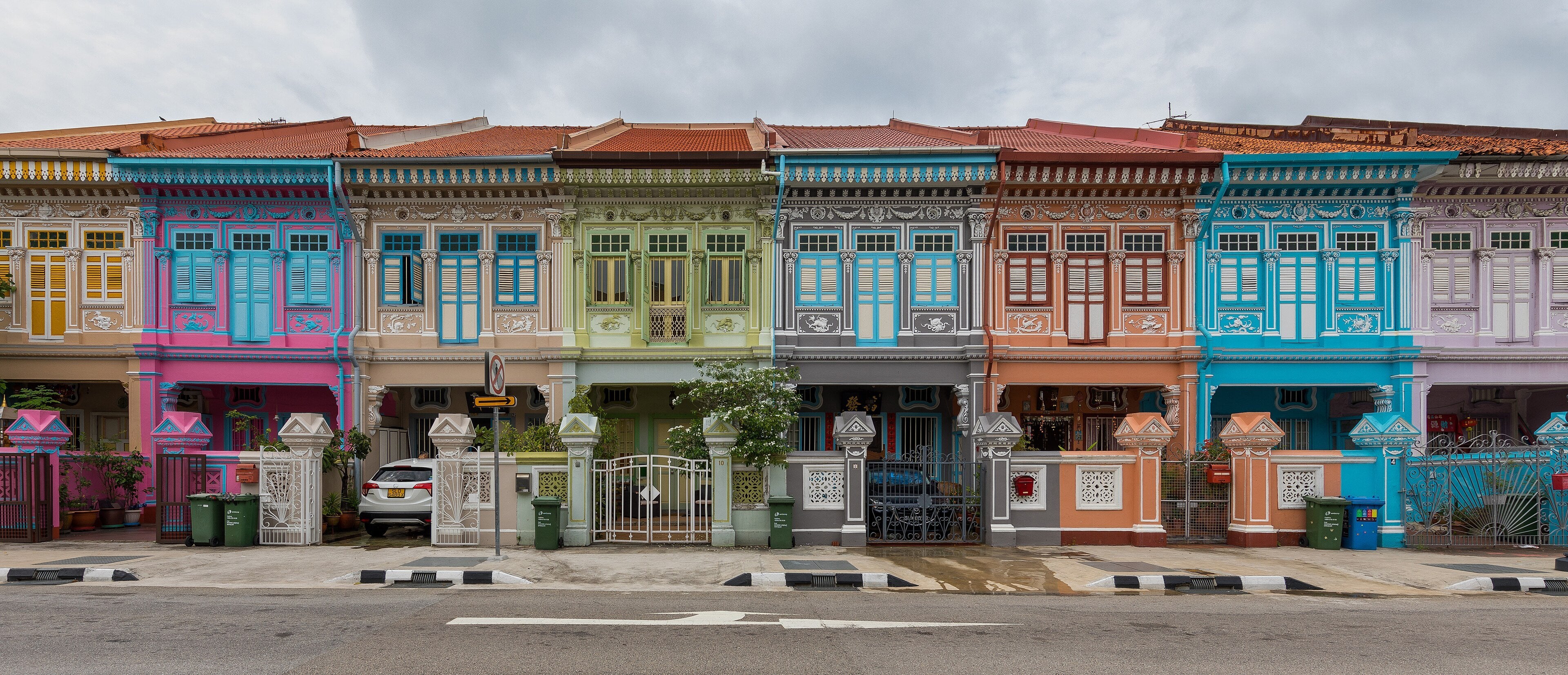 Peranakan shophouses on Koon Seng Road