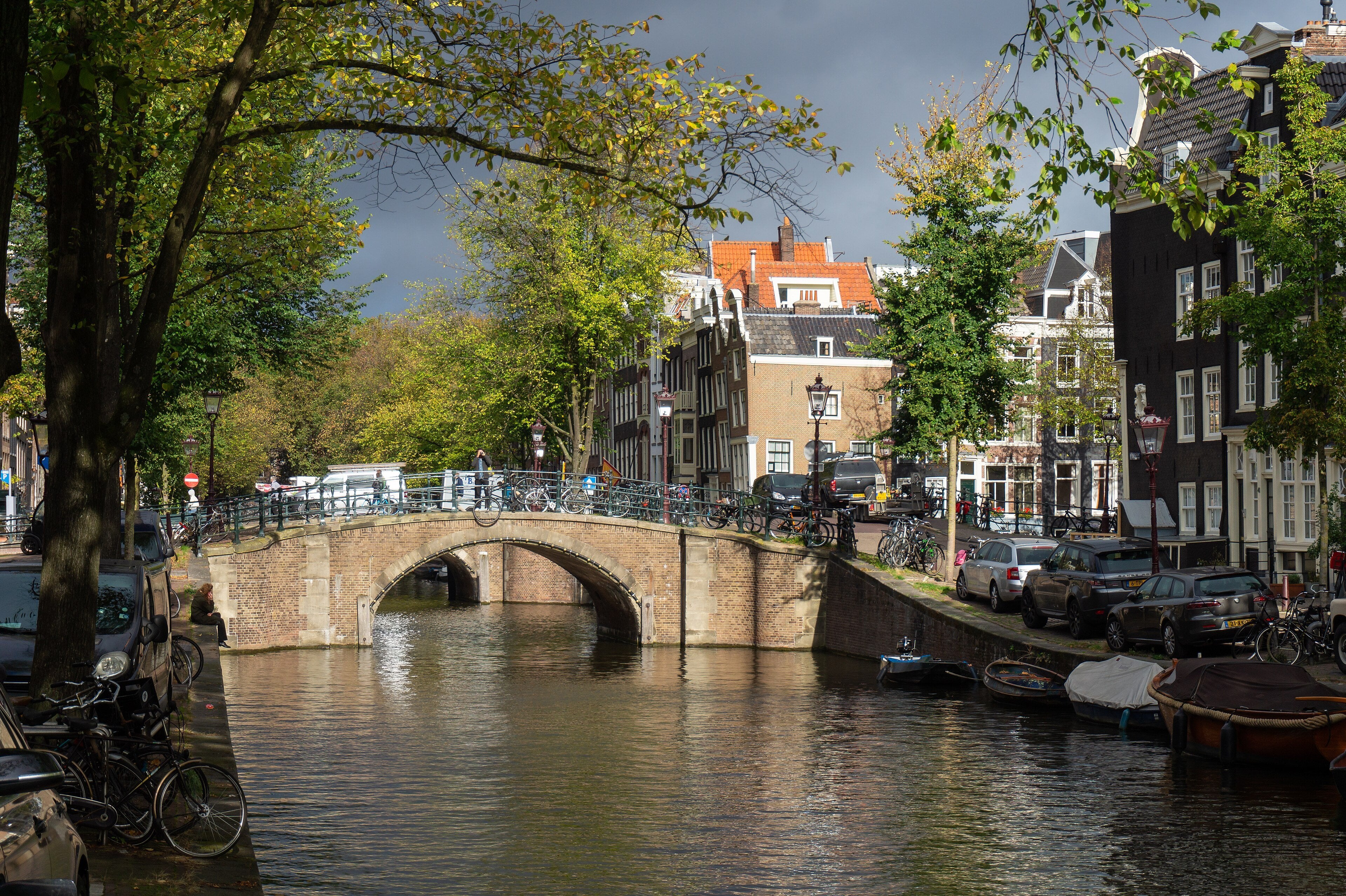 The Reguliersgracht crossing the Keizersgracht