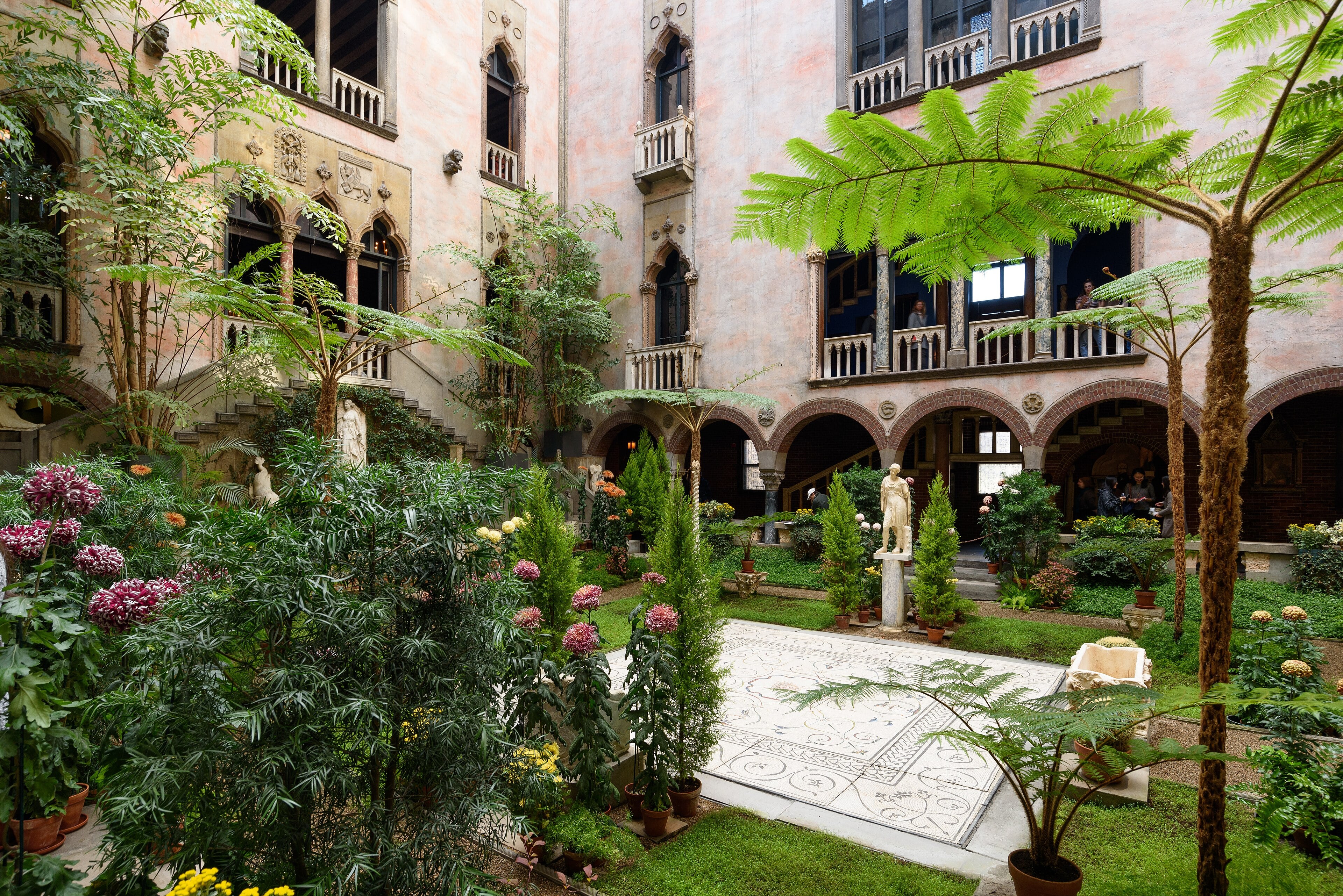 Isabella Stewart Gardner Museum courtyard