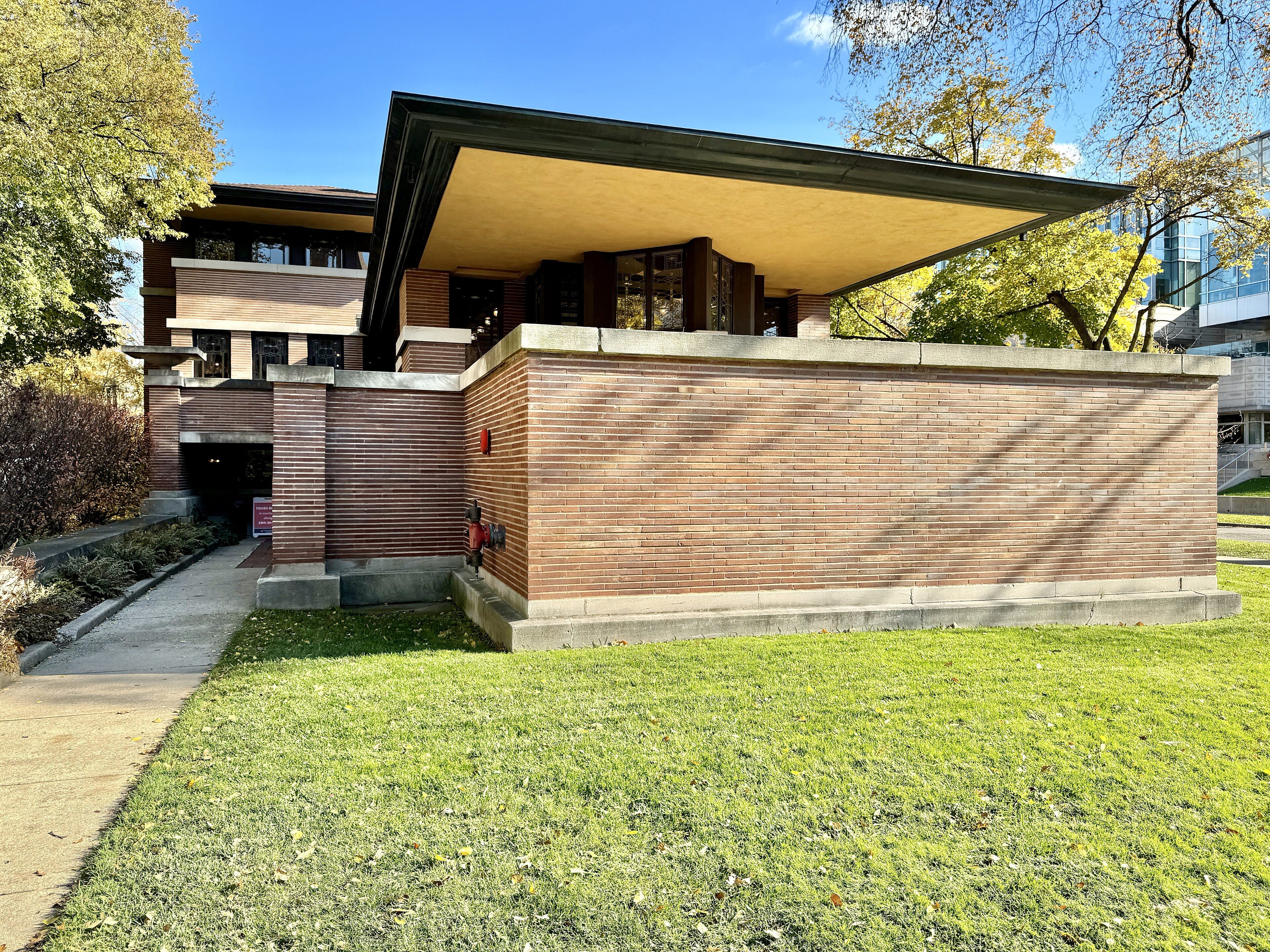 Frank Lloyd Wright's Robie House at Woodlawn Avenue and 58th Street in Hyde Park