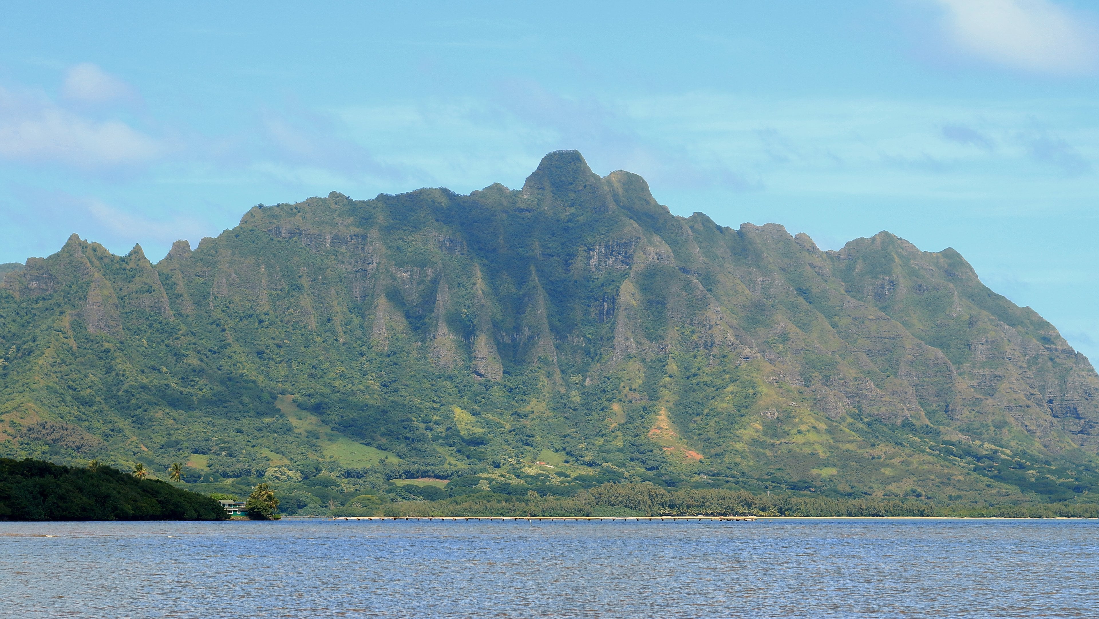 Kāneʻohe Bay and the Kualoa ridge