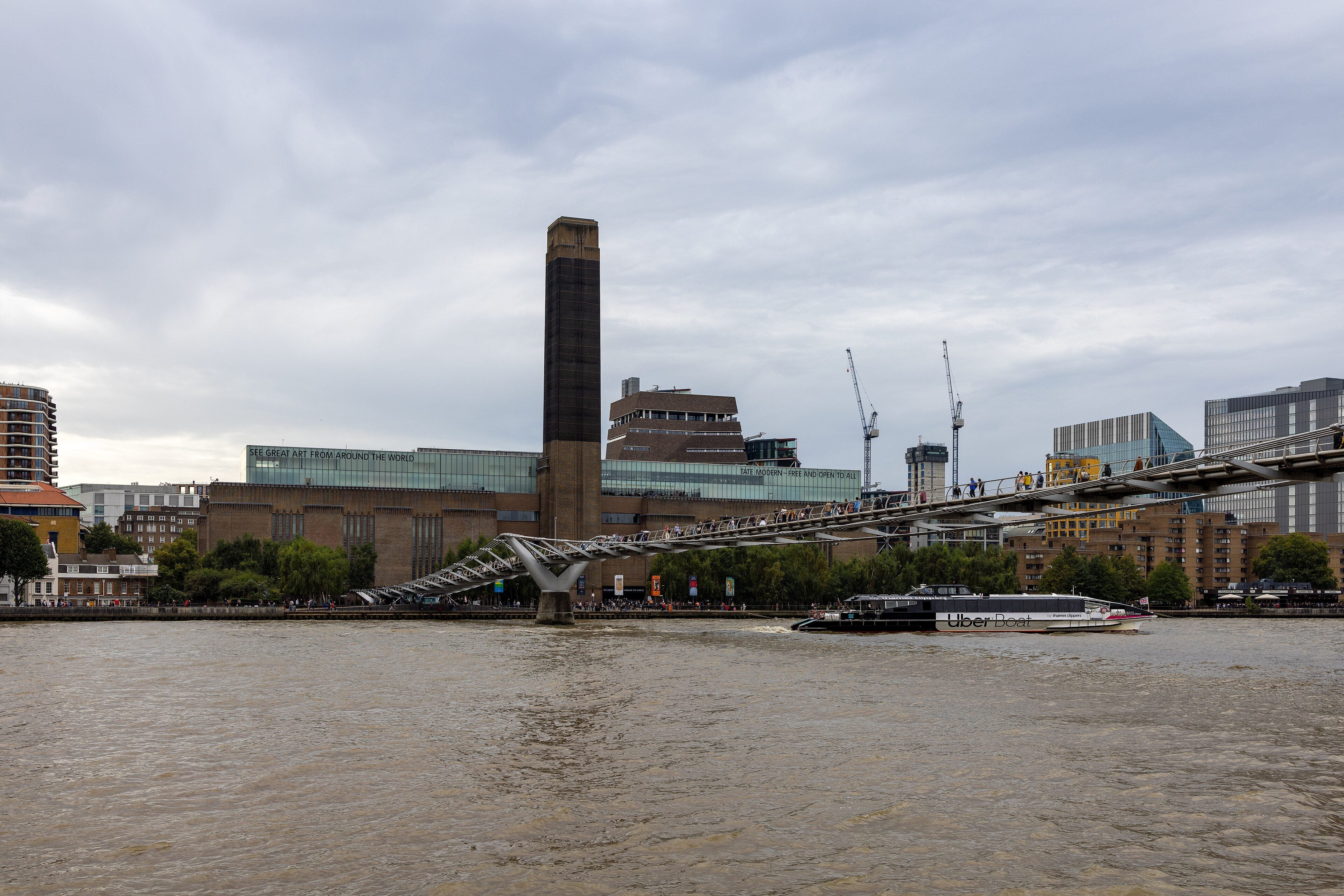 Tate Modern and the Millennium Bridge