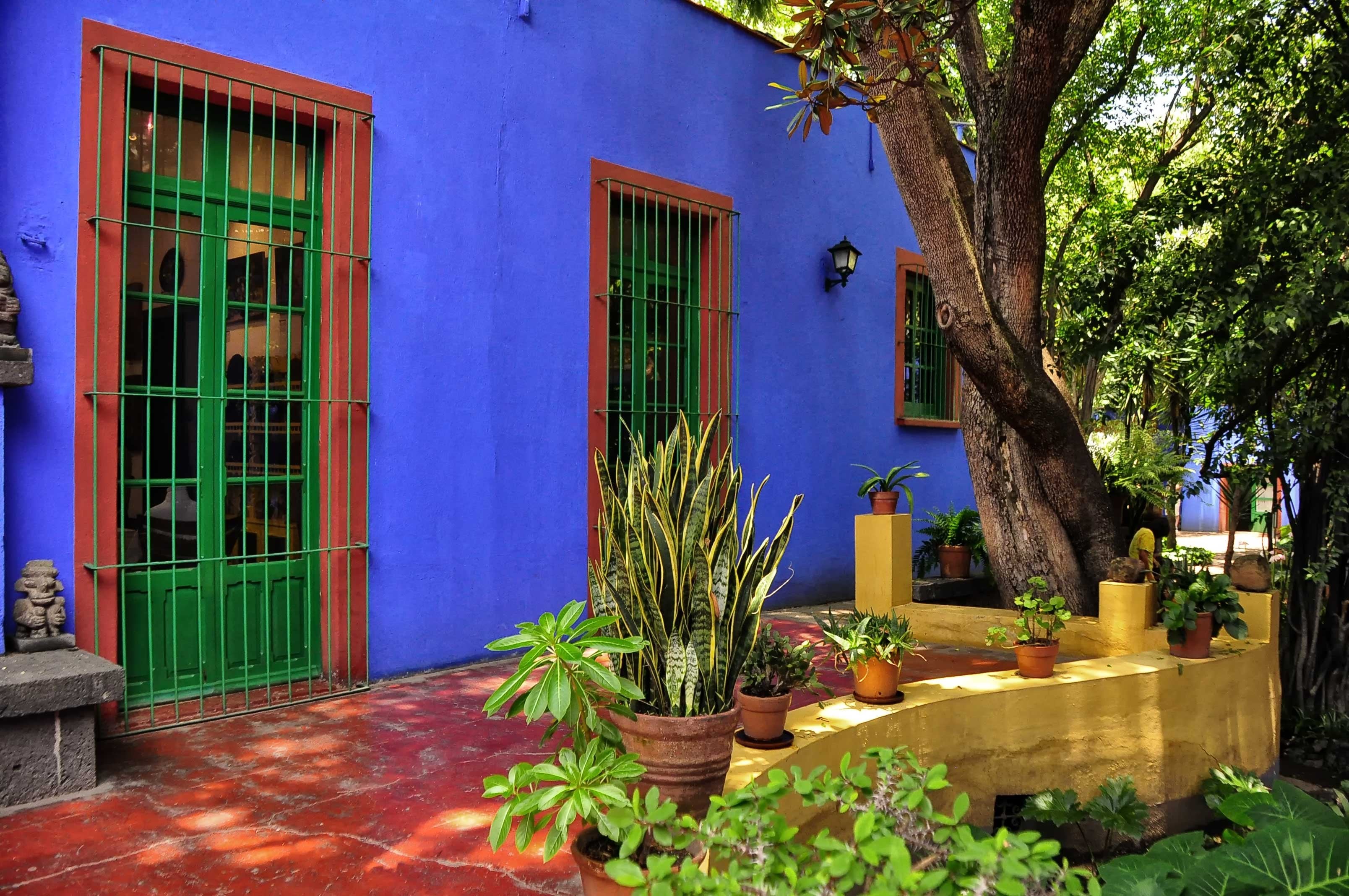 The cobalt-blue walls of the Casa Azul, the Frida Kahlo Museum
