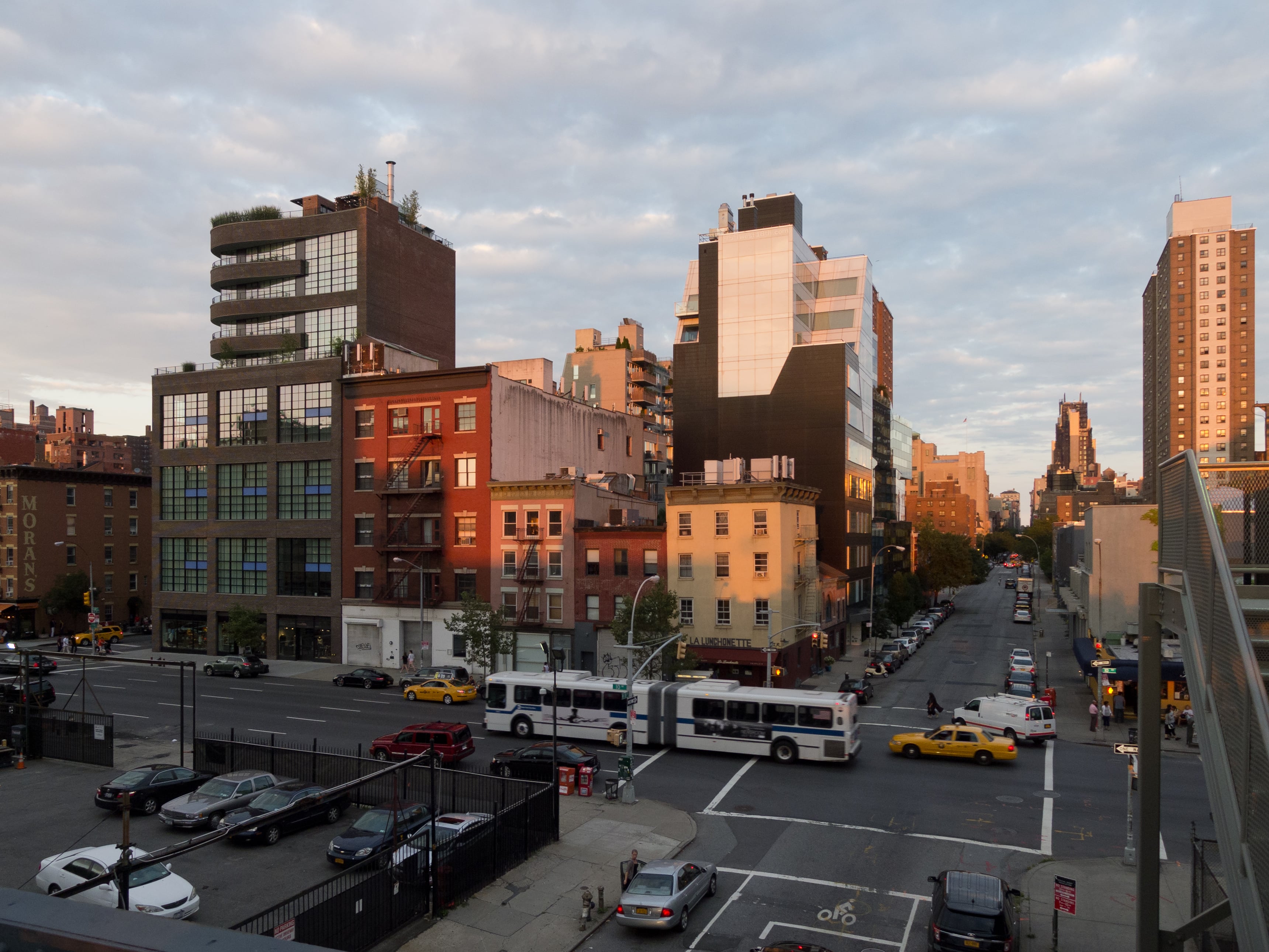Plantings and walkway on the High Line in Chelsea
