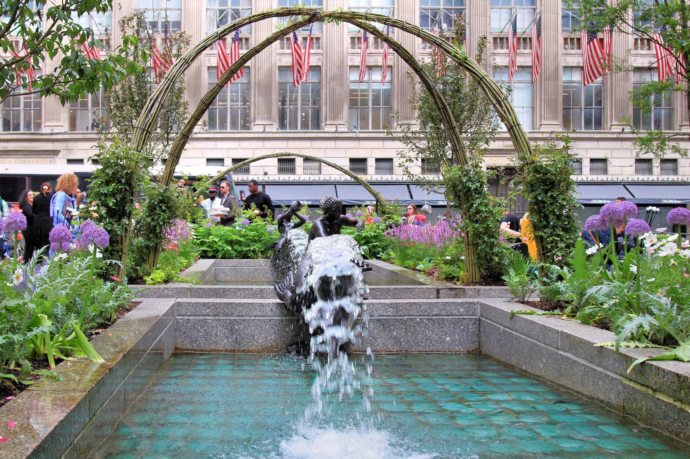 Channel Gardens fountain and flowers at Rockefeller Center