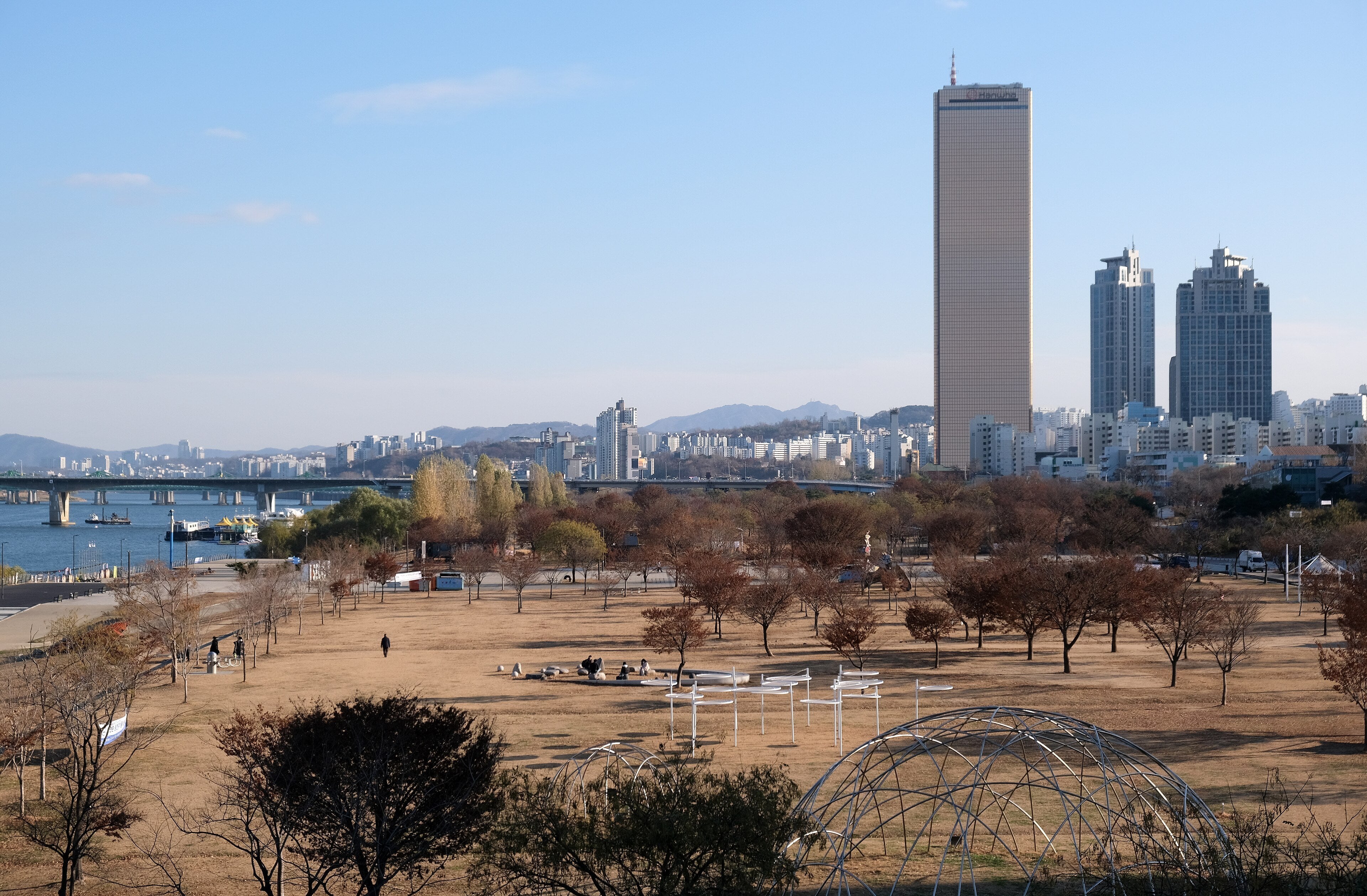 Yeouido Hangang Park from Mapo Bridge