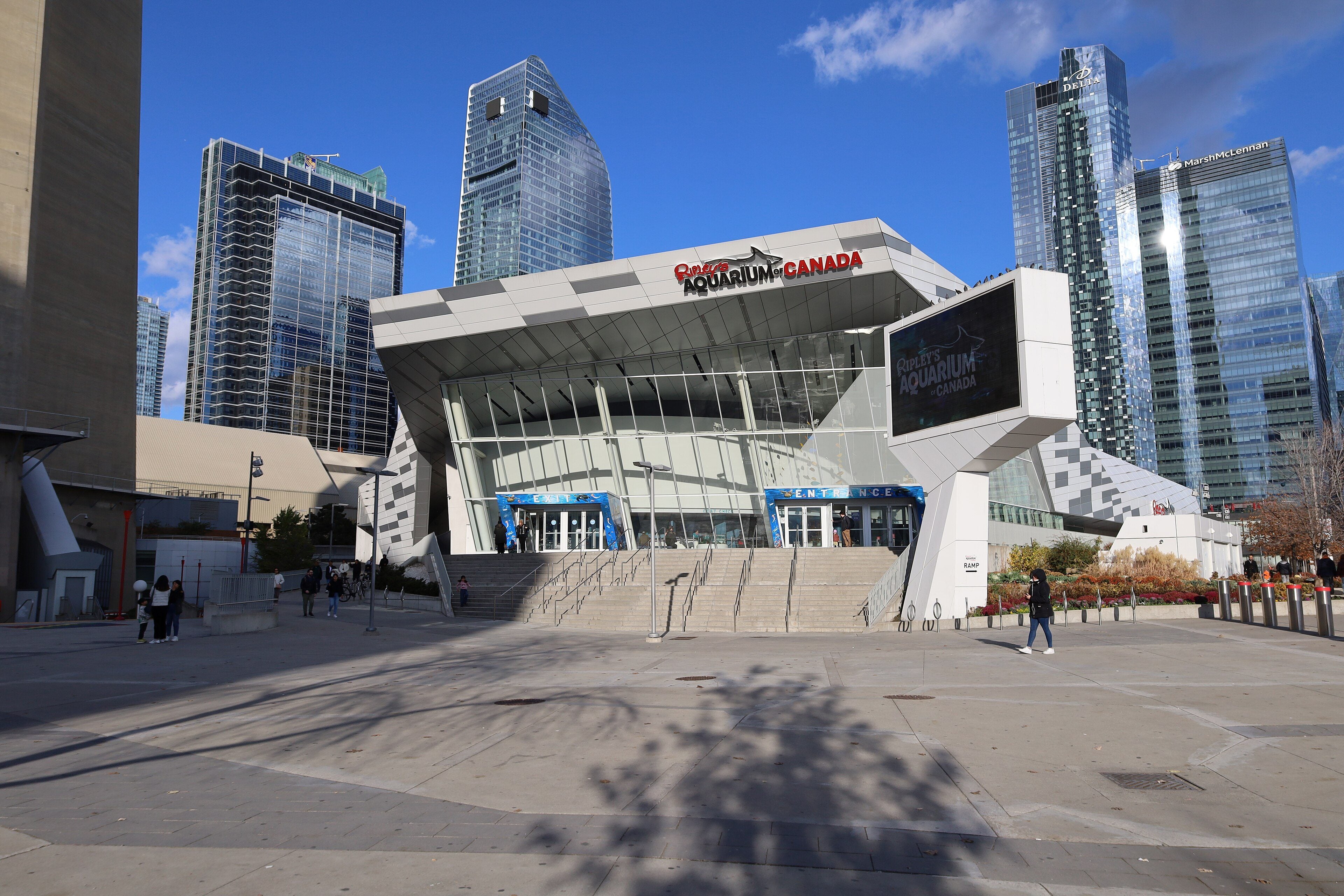 Ripley’s Aquarium of Canada beside the CN Tower