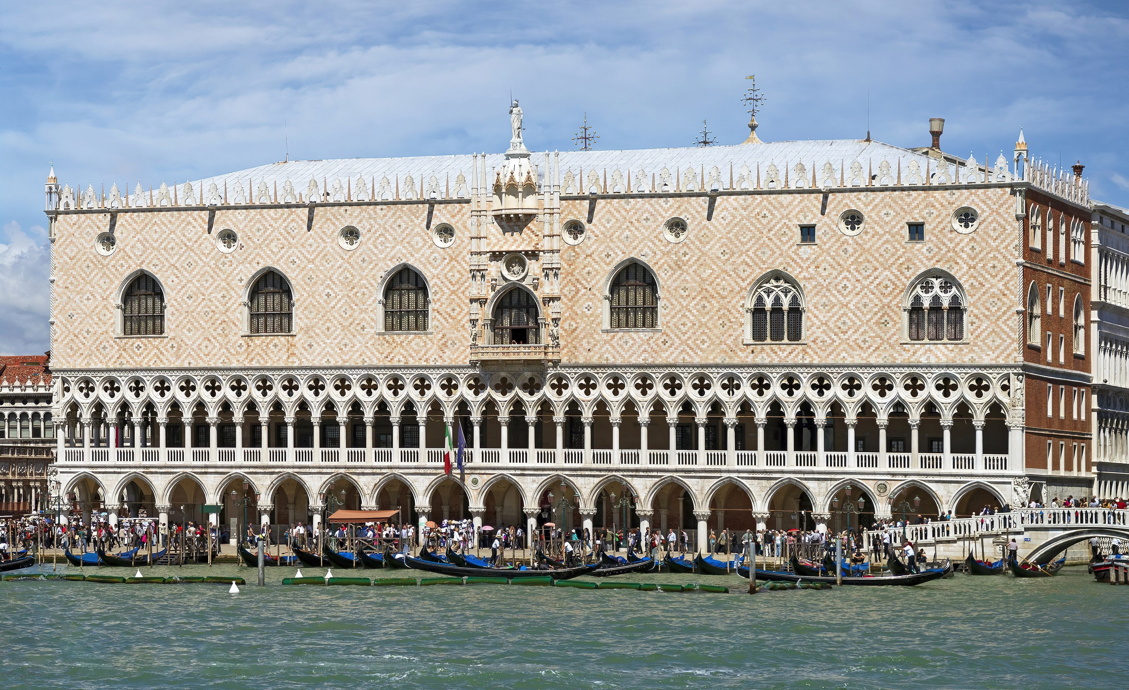 Doge’s Palace facing the lagoon