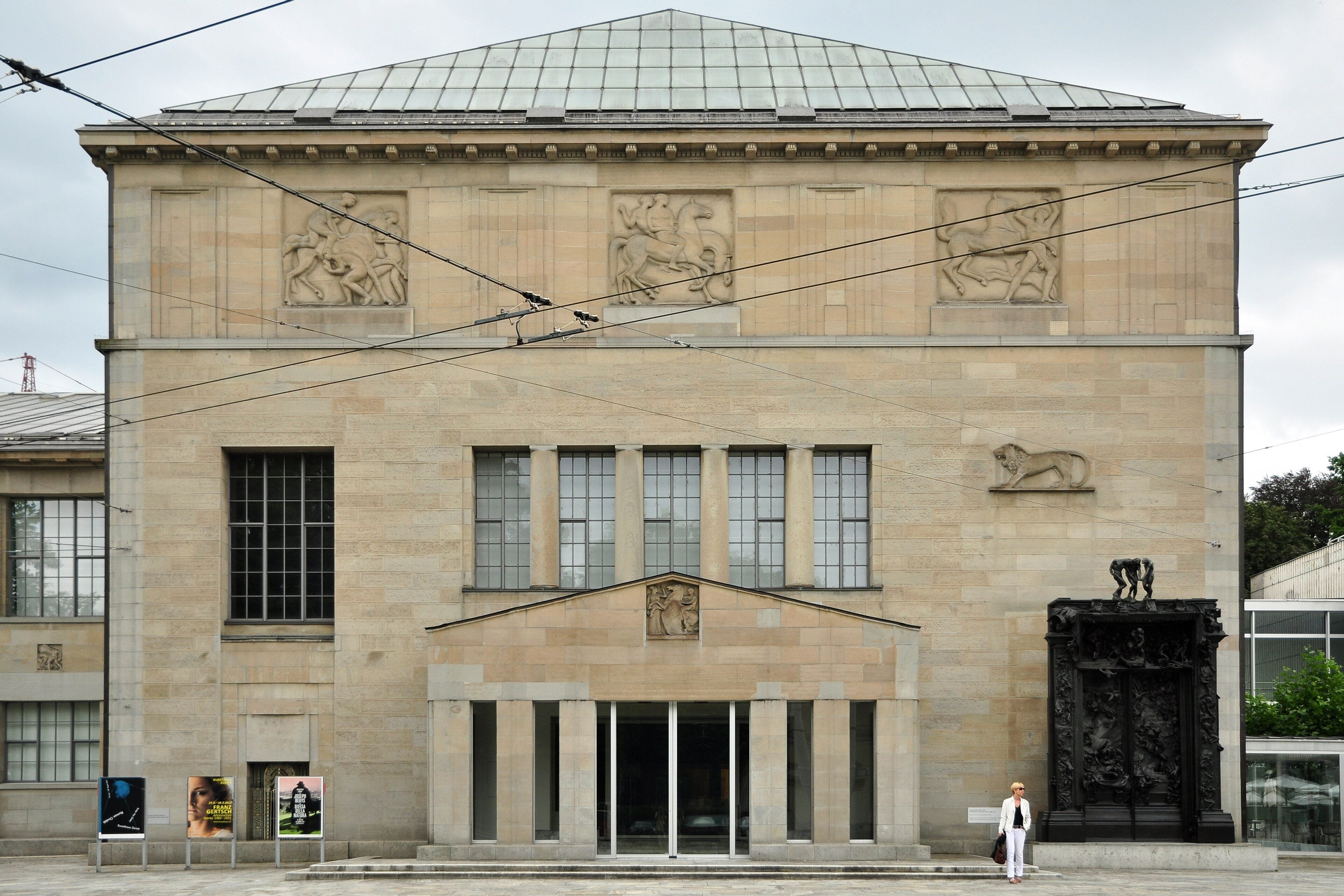 Kunsthaus Zürich on Heimplatz